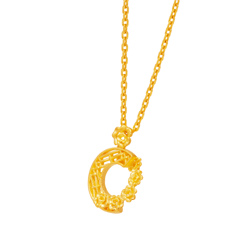 Chuk Kam Rose Pendant